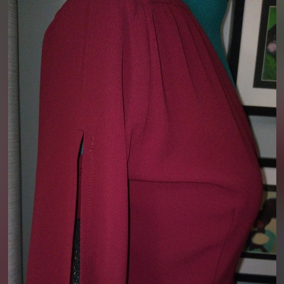 Monteau Wrap Dress With Peek A Boo Slit Sleeves Sz L NWT - Picture 10 of 14